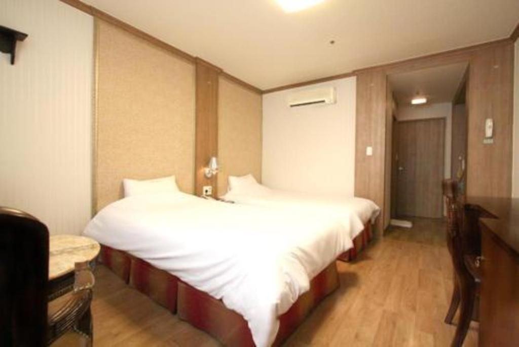 Hotel Olympic Чханвон Экстерьер фото