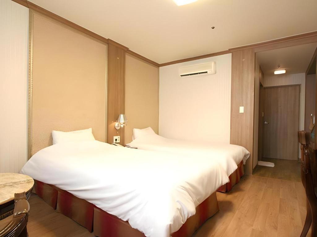 Hotel Olympic Чханвон Экстерьер фото