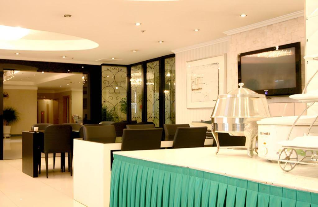 Hotel Olympic Чханвон Экстерьер фото